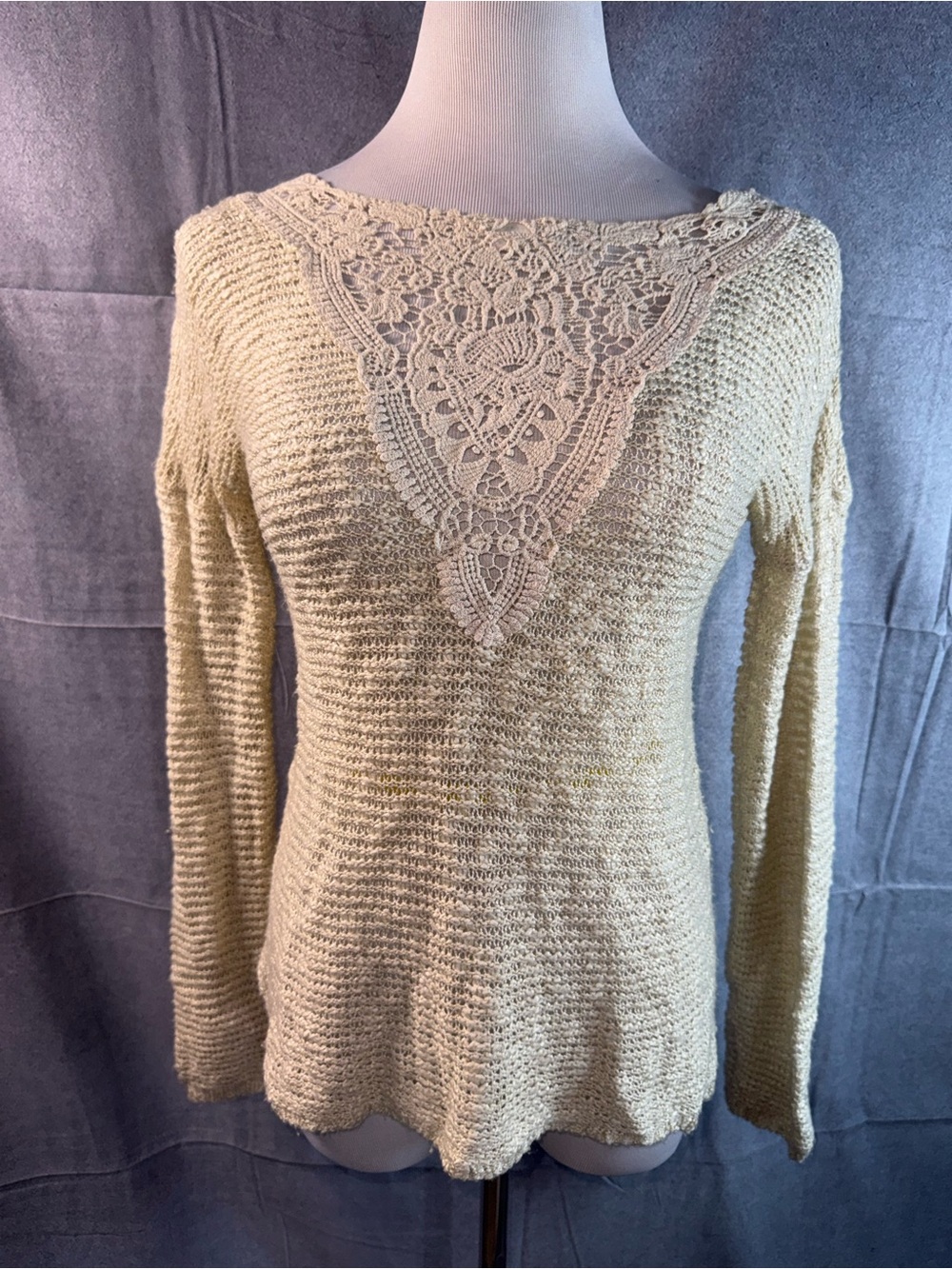 2512-Pink Rose Cream Crochet Yoke Scoop Neck Sweater